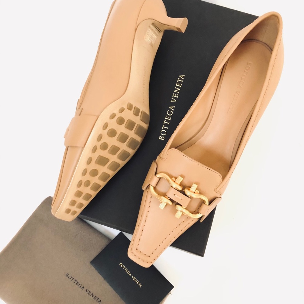 Bottega Veneta Square Toe Kitten-Heel Loafers pump - Picture 10 of 16